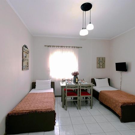 Repanidi Apartments Repanidhion Екстериор снимка