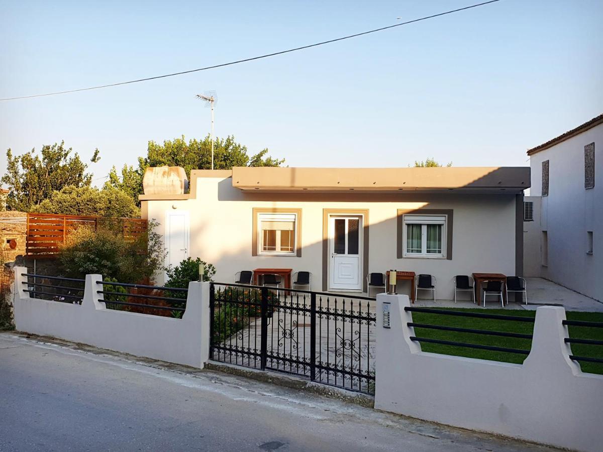 Repanidi Apartments Repanidhion Екстериор снимка
