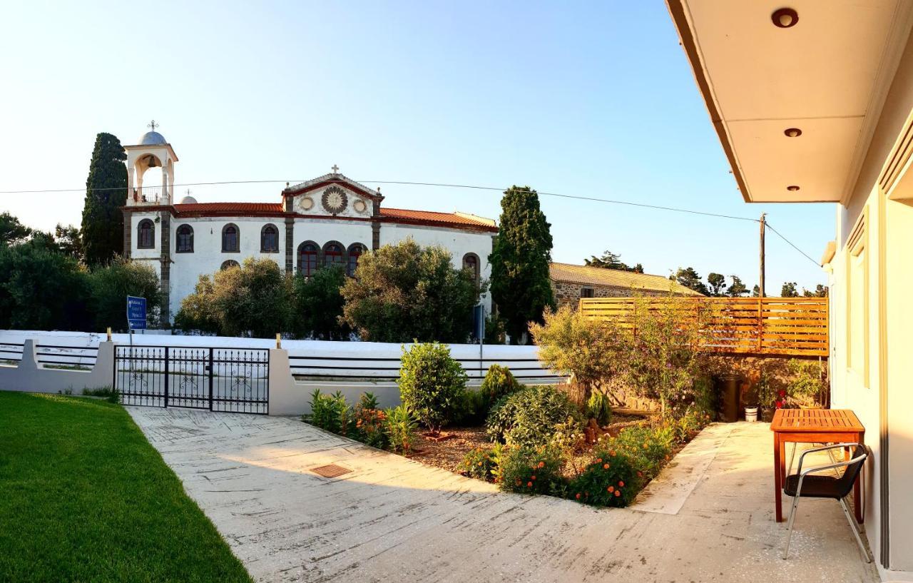 Repanidi Apartments Repanidhion Екстериор снимка