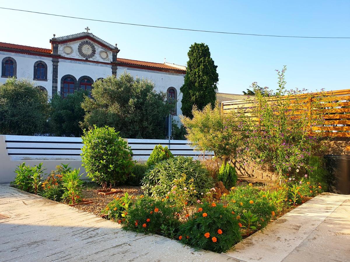 Repanidi Apartments Repanidhion Екстериор снимка