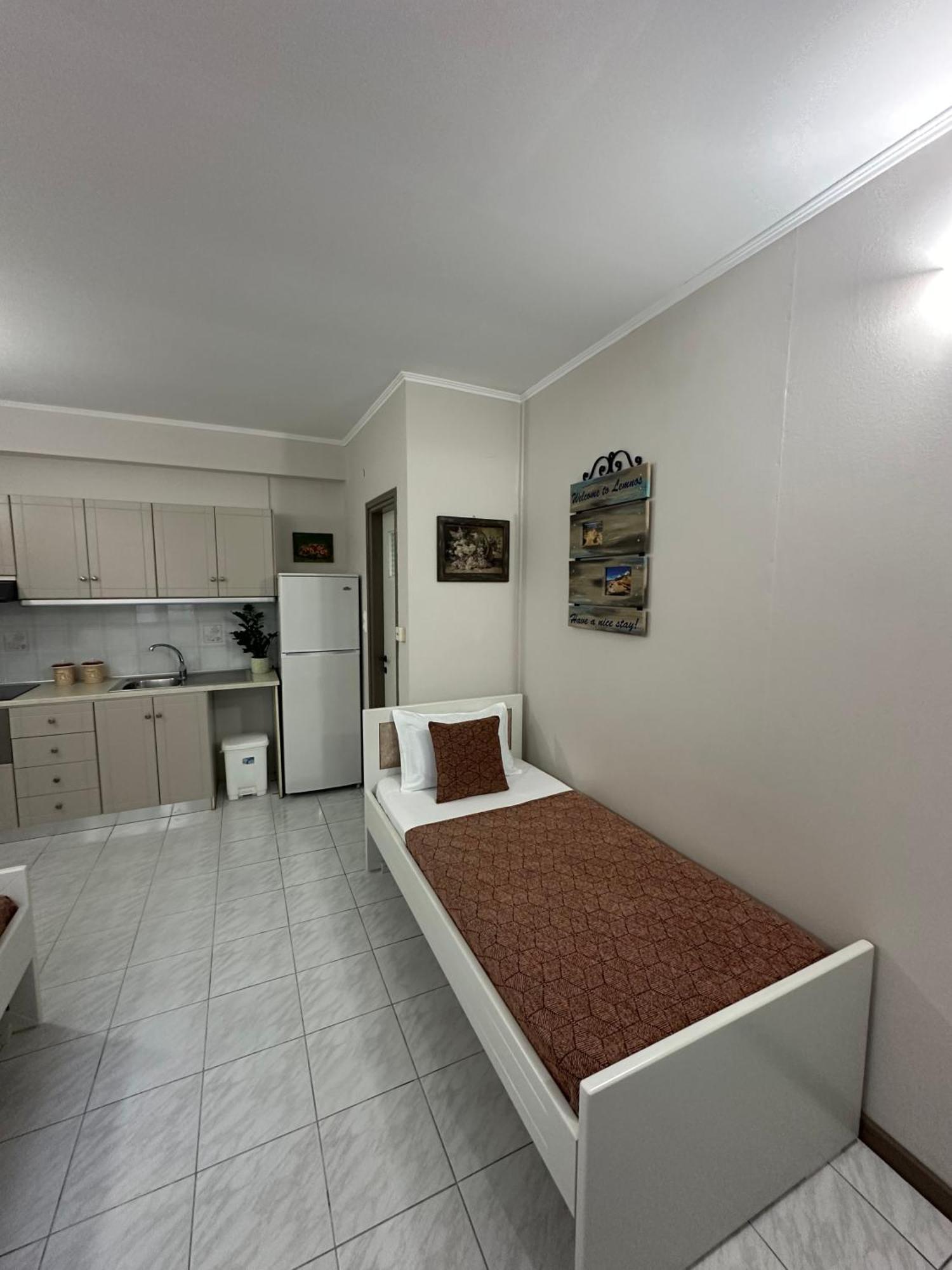 Repanidi Apartments Repanidhion Екстериор снимка